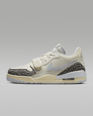 ナイキ フライトレガシー　エア　ジョーダン WMNS+AIR+JORDAN+LEGACY+312+LOW.png